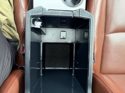 Used 2019 Toyota 4Runner 4WD image 30