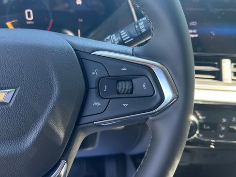 New 2025 Chevrolet Trax LT w/ LT Convenience Package image 27
