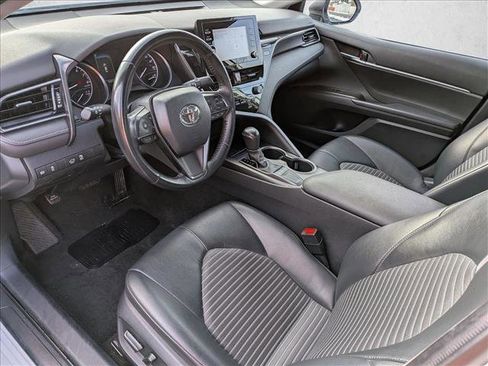 Used 2023 Toyota Camry SE image 9