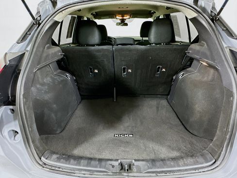 Used 2024 Nissan Kicks SV image 27