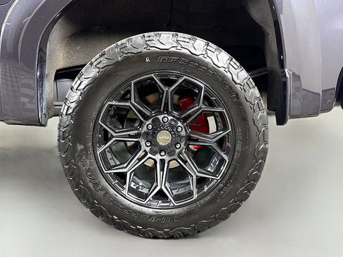 Used 2023 GMC Sierra 1500 AT4 w/ AT4 Premium Package AWD/4WD image 36