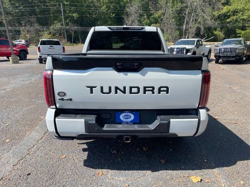 Used 2024 Toyota Tundra Platinum AWD/4WD image 5