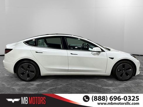 Used 2022 Tesla Model 3 Long Range image 2