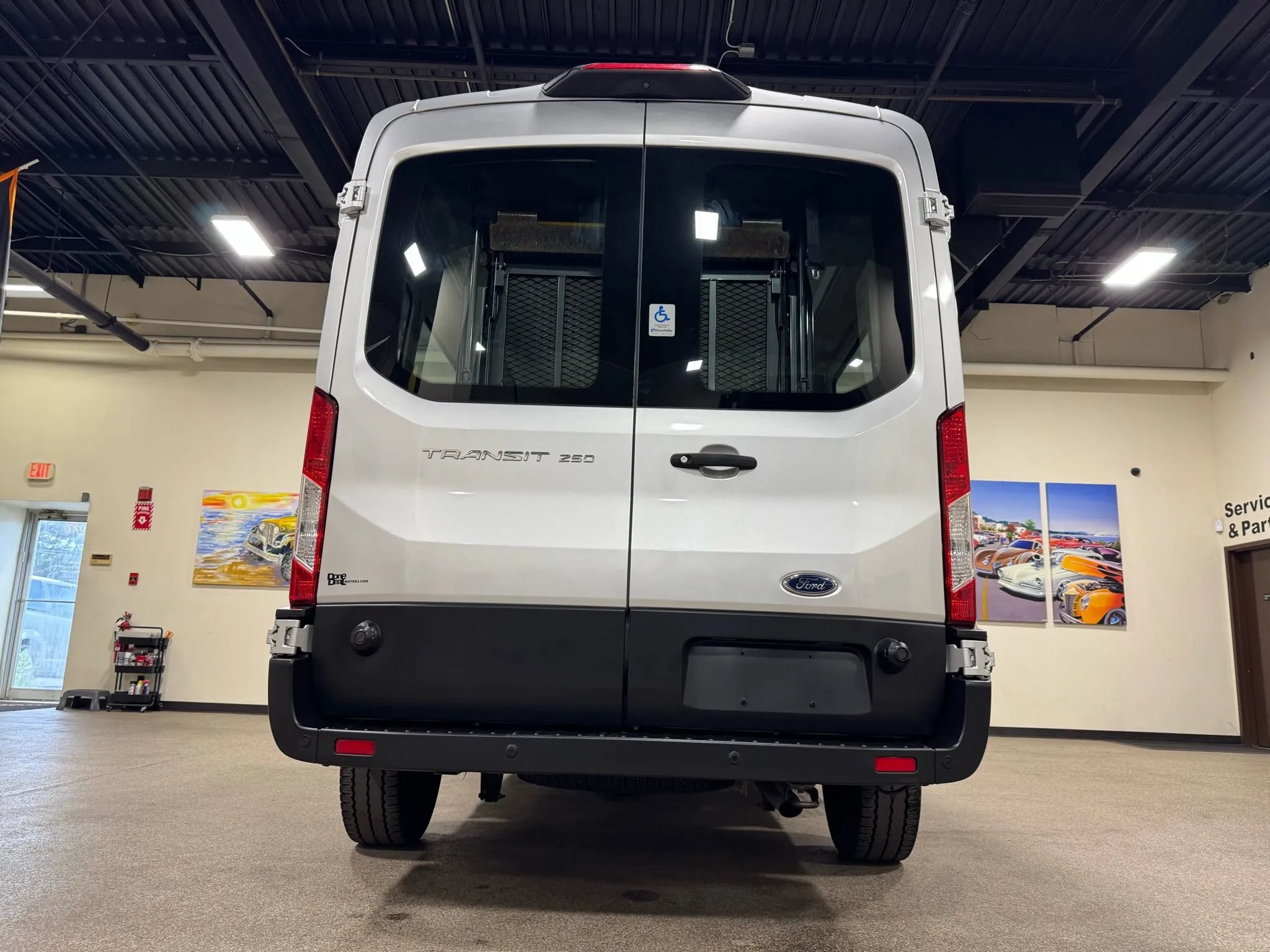 Used 2019 Ford Transit 250 148 Medium Roof RWD image 20