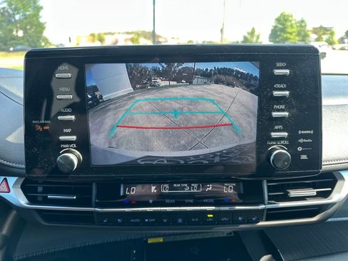 Used 2023 Toyota Sienna XSE image 24