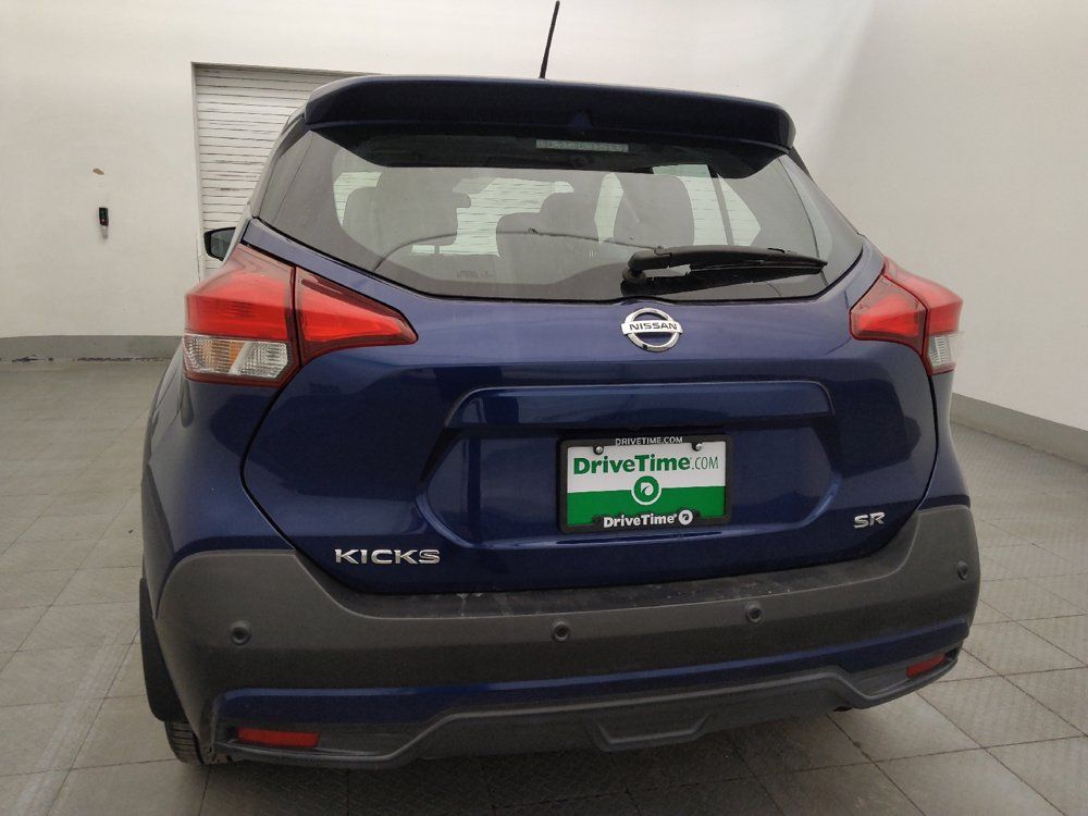 Used 2020 Nissan Kicks SR w/ SR Premium Package FWD image 6