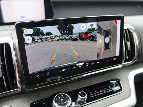 Used 2026 Ford Expedition Tremor AWD/4WD image 19