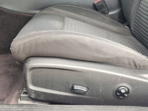 Used 2016 Dodge Challenger R/T RWD image 25