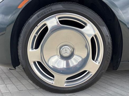 Used 2025 Mercedes-Benz Maybach S 580 4MATIC image 9