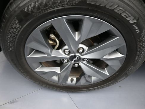 Used 2023 Kia Sportage SX image 45