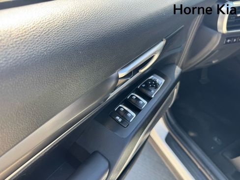 Certified 2024 Kia Telluride S w/ S Sunroof Package FWD image 11