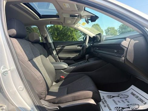 Used 2024 Honda Accord EX image 11
