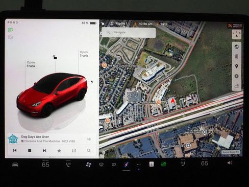 Used 2023 Tesla Model Y Performance image 25