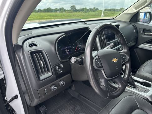 Used 2022 Chevrolet Colorado ZR2 AWD/4WD image 9