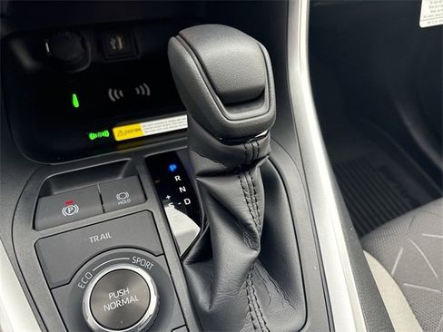 New 2025 Toyota RAV4 XLE image 20