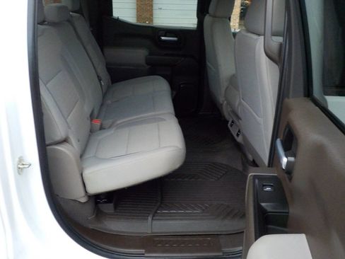 Used 2020 Chevrolet Silverado 1500 LT image 25