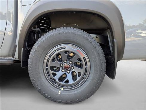 New 2026 Nissan Frontier PRO-4X w/ Pro-4x Convenience Package image 9