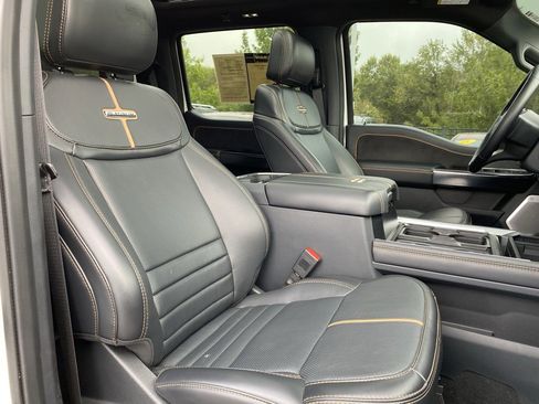 Used 2024 Ford F250 Platinum image 29