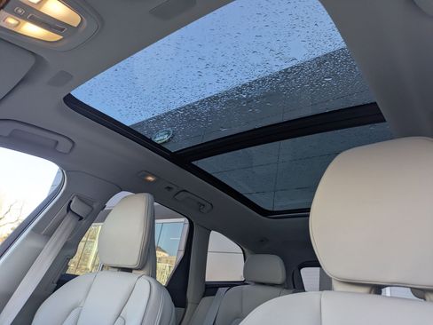 New 2026 Volvo XC60 B5 Ultra w/ Protection Package Premier image 13