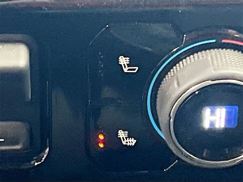 Used 2025 Chevrolet Silverado 1500 LT image 20