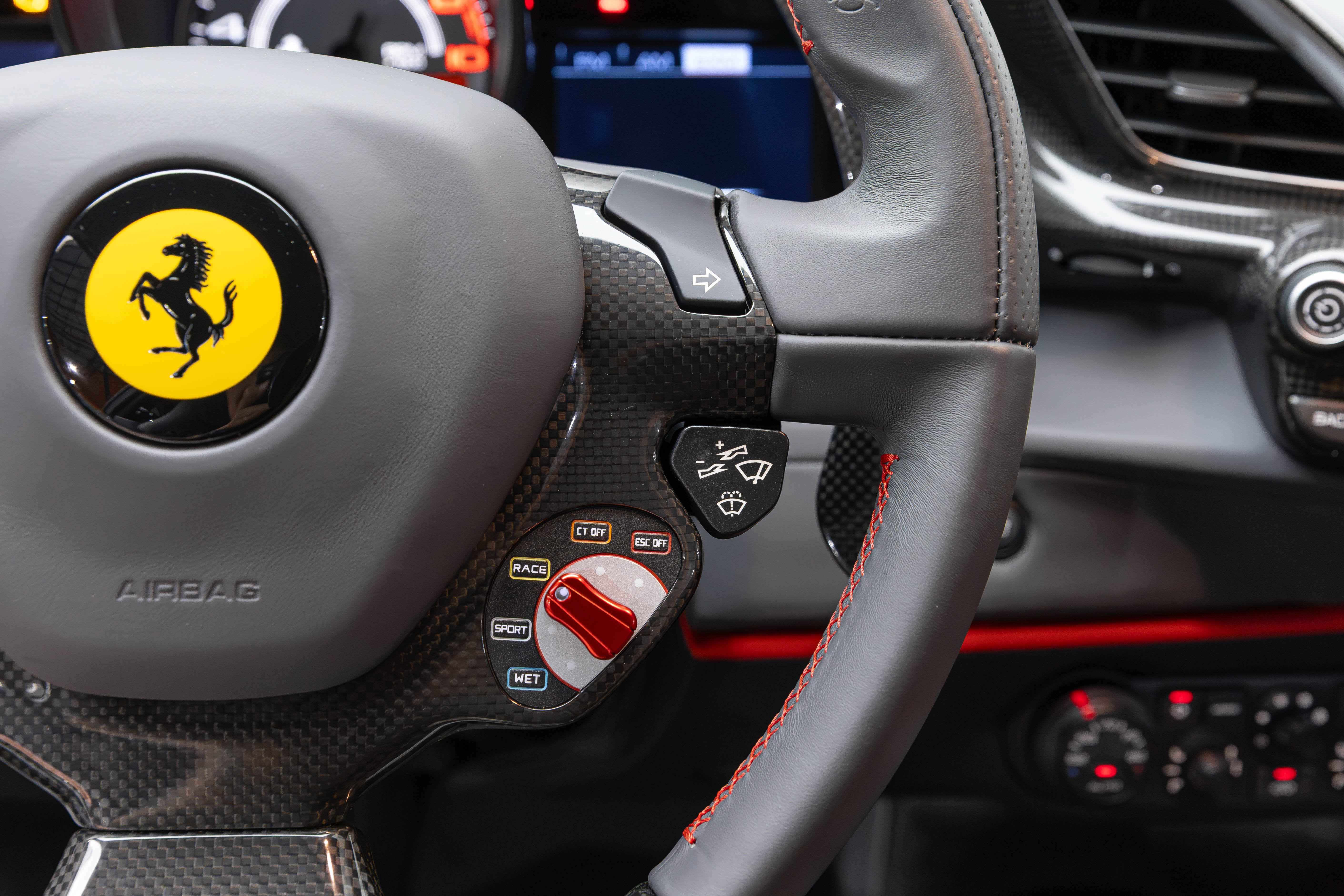 Used 2019 Ferrari 488 Pista Coupe RWD image 26