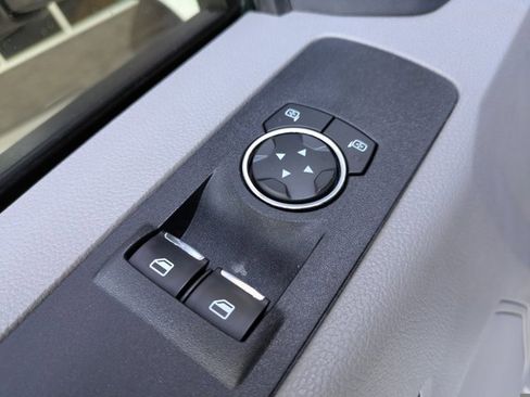 Used 2022 Ford F450 XL w/ Power Equipment Group image 18