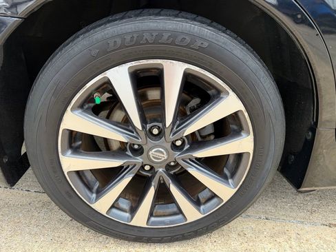 Used 2016 Nissan Altima 2.5 SV FWD image 10