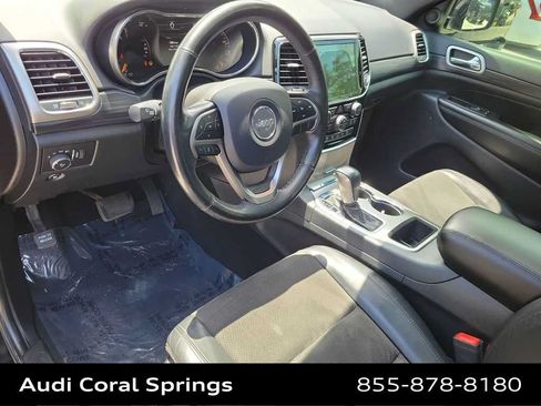 Used 2020 Jeep Grand Cherokee Altitude AWD/4WD image 2