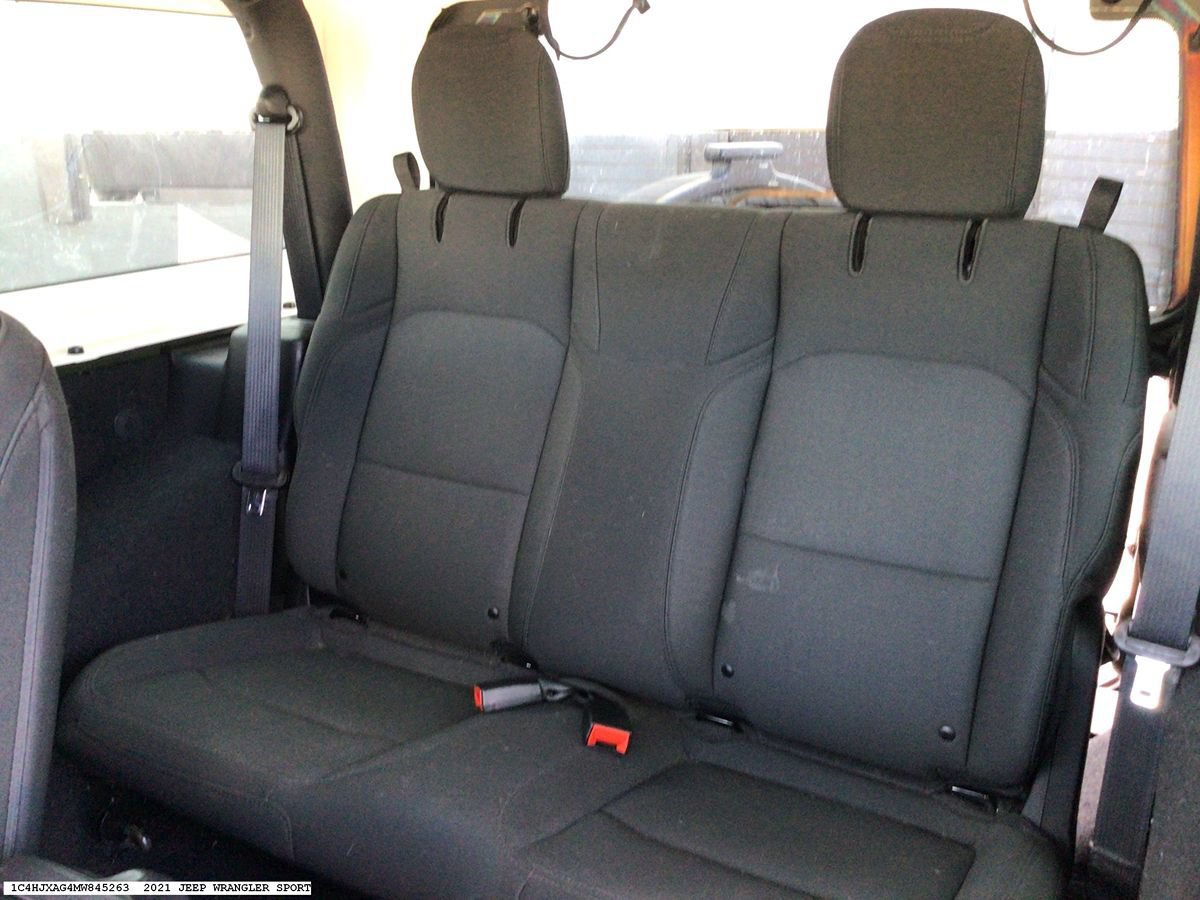 Used 2021 Jeep Wrangler Sport AWD/4WD image 9