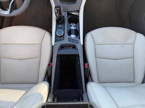 Used 2020 Cadillac XT6 Premium Luxury image 32