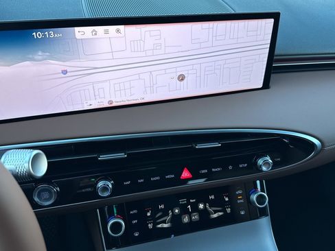 New 2026 Genesis GV70 2.5T Advanced image 13