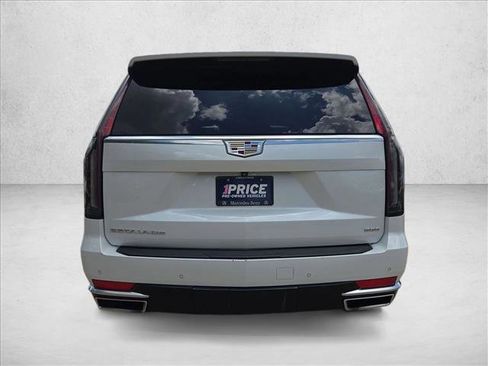 Used 2022 Cadillac Escalade ESV Luxury RWD image 6