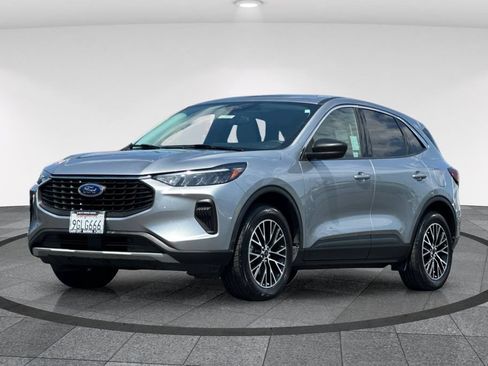 Certified 2023 Ford Escape Active w/ Tech Pack #1 AWD/4WD image 10