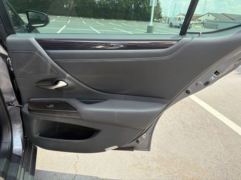 Used 2019 Lexus ES 350 w/ Premium Package FWD image 23