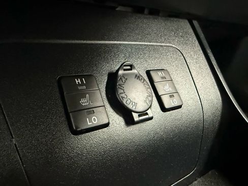 Used 2012 Toyota Prius Prime Advanced image 32