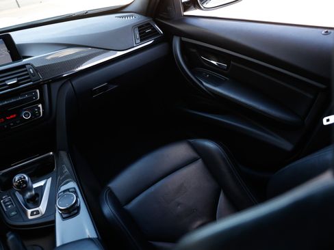 Used 2015 BMW M3 image 27