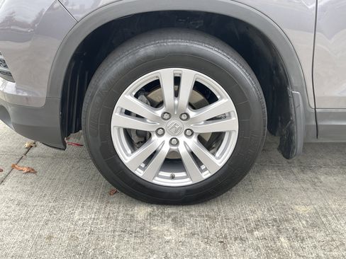 Certified 2018 Honda Pilot LX image 32