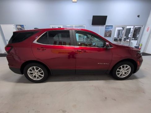 Used 2024 Chevrolet Equinox LT image 6