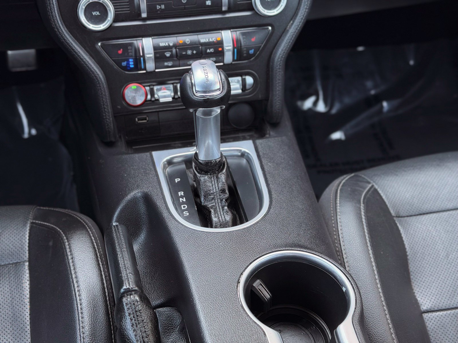 Used 2020 Ford Mustang Premium RWD image 40