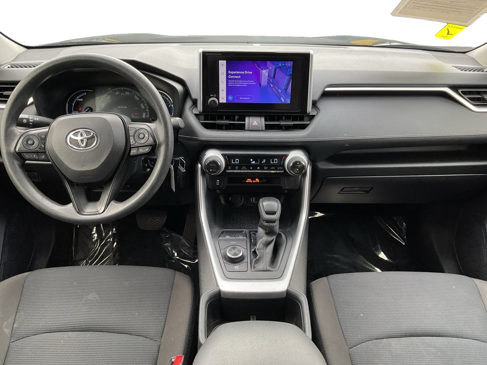 Used 2024 Toyota RAV4 LE AWD/4WD image 10