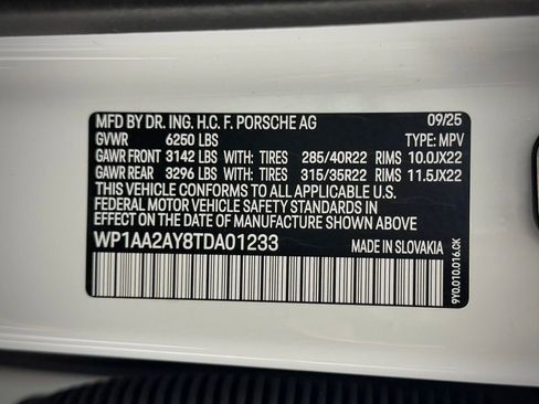 New 2026 Porsche Cayenne image 32