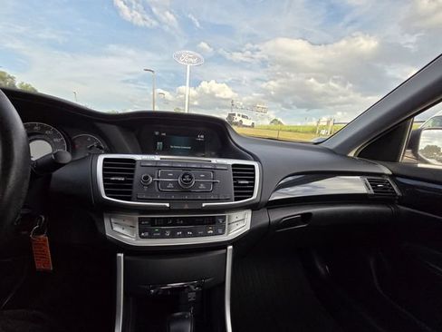 Used 2014 Honda Accord Sport image 18