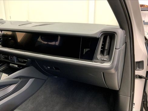 Certified 2024 Porsche Cayenne S AWD/4WD image 22