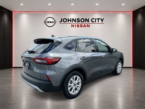 Used 2025 Ford Escape Active FWD image 5