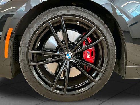 Used 2022 BMW M440i Convertible RWD image 9