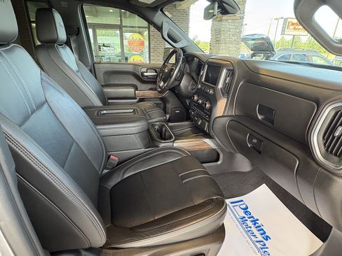 Used 2020 Chevrolet Silverado 1500 High Country AWD/4WD image 33