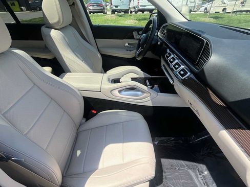 Used 2022 Mercedes-Benz GLE 350 4MATIC image 11