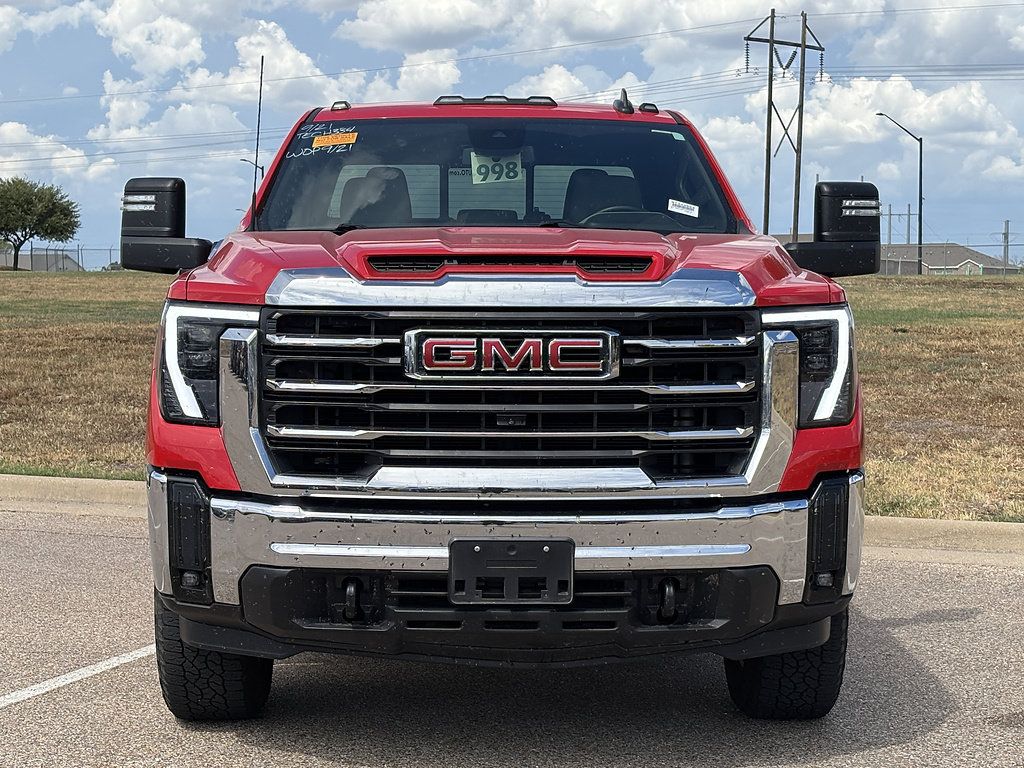 Used 2024 GMC Sierra 2500 SLE w/ SLE Value Package; AWD/4WD image 3