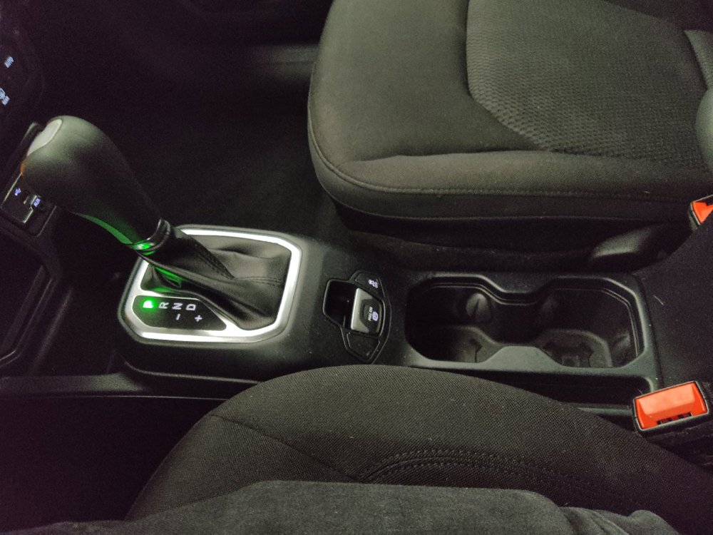 Used 2020 Jeep Renegade Altitude FWD image 26