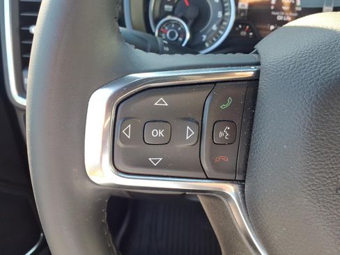 Used 2024 RAM 1500 Laramie AWD/4WD image 7